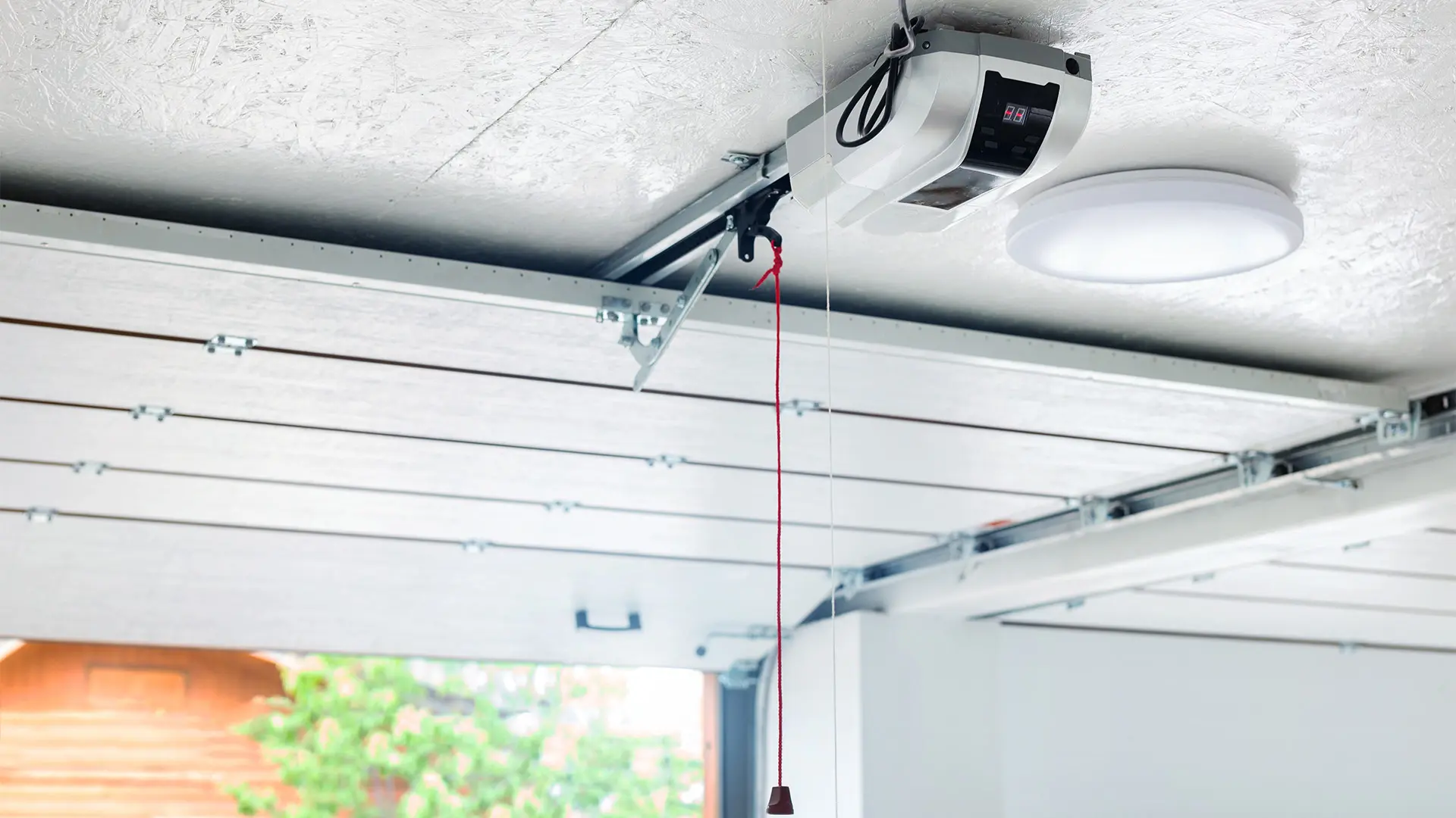 Electric garage door opener