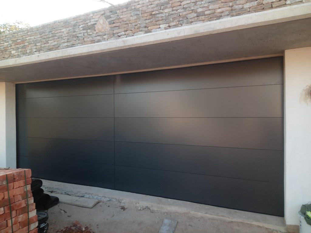 Frameless Aluminium in Charcoal