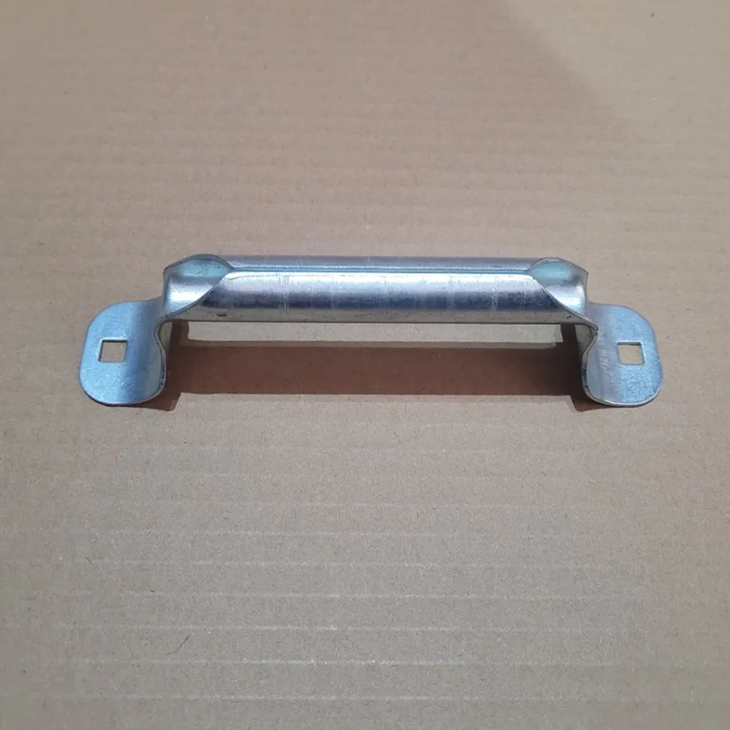 Handles for garage doors, supplied by Roos Garage Doors